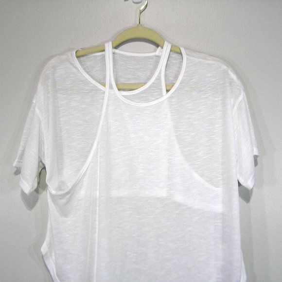 HALARA Relaxed Curved Hem Top SMALL - Picture 3 of 9